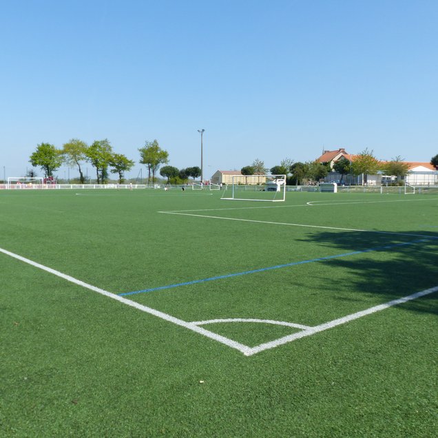 Terrain de football stabilisé