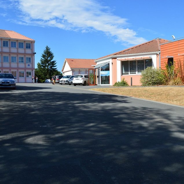 Lycée Charles Péguy